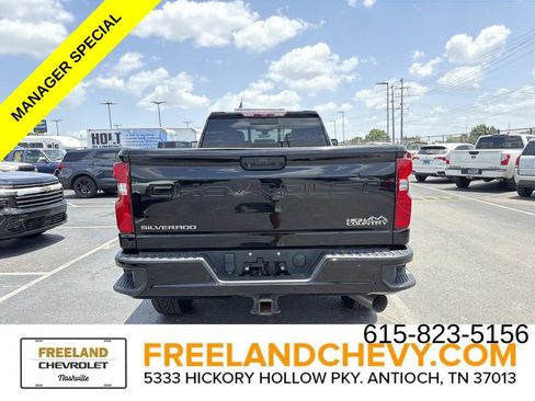 Used 2020 Chevrolet Silverado 3500 High Country w/ Technology Package AWD/4WD image 4
