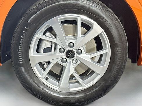 Used 2024 Audi Q3 2.0T Premium w/ Convenience Package AWD/4WD image 11