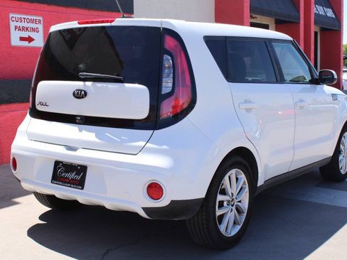 Used 2018 Kia Soul + FWD image 6