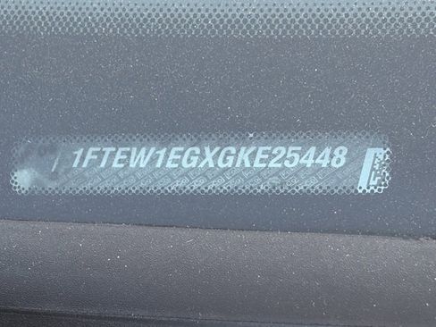 Used 2016 Ford F150 Lariat image 34