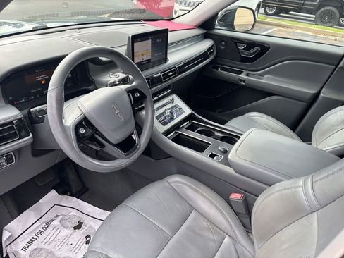 Used 2020 Lincoln Aviator Reserve w/ Equipment Group 201A AWD/4WD image 11