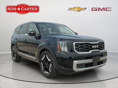 Used 2023 Kia Telluride S w/ S Sunroof Package
