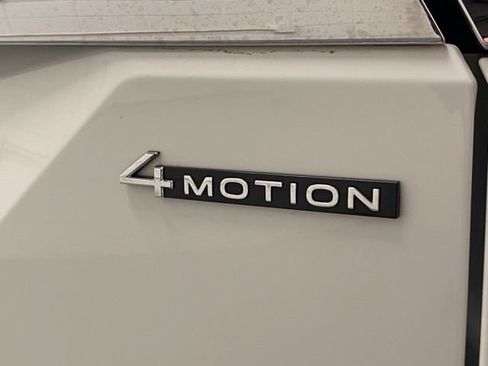Used 2024 Volkswagen Atlas SE AWD/4WD image 36