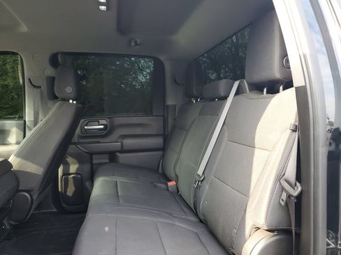 Used 2020 Chevrolet Silverado 2500 Custom w/ Custom Value Package AWD/4WD image 10