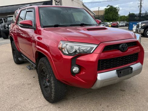 Used 2019 Toyota 4Runner TRD Off-Road Premium AWD/4WD image 6
