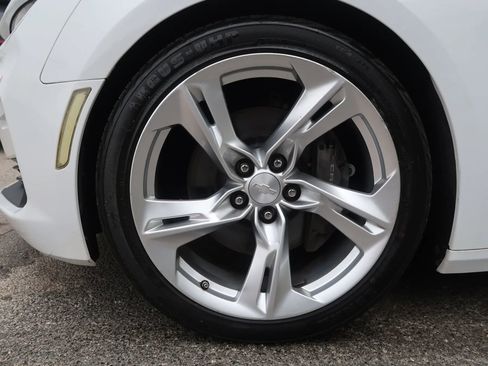 Used 2022 Chevrolet Camaro SS RWD image 47