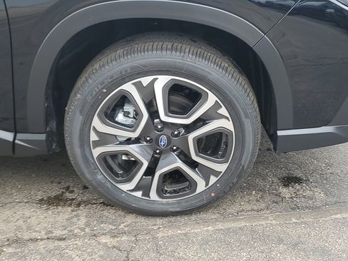 New 2026 Subaru Ascent Limited image 5