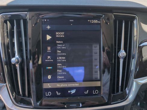 Used 2017 Volvo S90 T6 Momentum w/ Climate Package AWD/4WD image 27