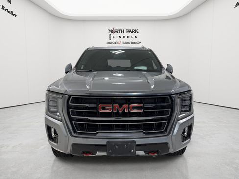 Used 2023 GMC Yukon XL AT4 w/ AT4 Premium Package AWD/4WD image 8