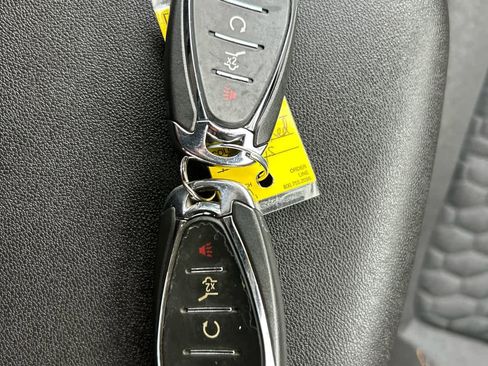 Used 2018 Chevrolet Equinox LT image 22