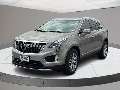 Used 2022 Cadillac XT5 Premium Luxury w/ Technology Package image 8
