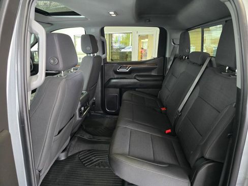 Used 2025 Chevrolet Silverado 1500 LT Trail Boss w/ Convenience Package II AWD/4WD image 41