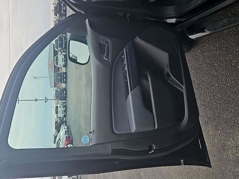 Used 2018 Chevrolet Colorado Z71 image 37