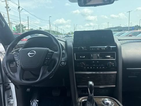Used 2023 Nissan Armada Platinum w/ Captain's Chairs Package AWD/4WD image 15