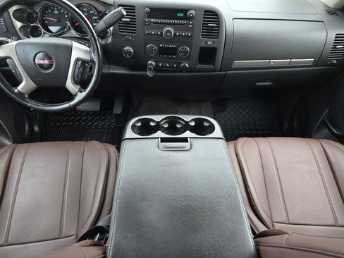 Used 2012 GMC Sierra 2500 SLE w/ SLE Preferred Package image 14