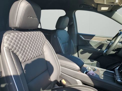 New 2026 GMC Acadia Denali image 15