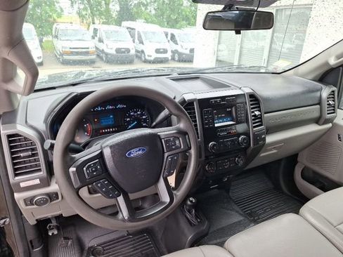 Used 2018 Ford F350 XL w/ Power Equipment Group AWD/4WD image 11