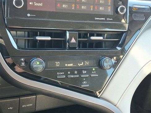 Used 2023 Toyota Camry XSE image 17