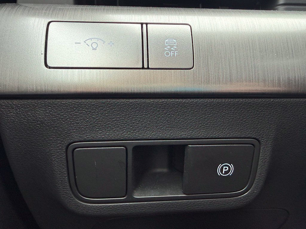 Certified 2025 Hyundai Kona SEL FWD image 16