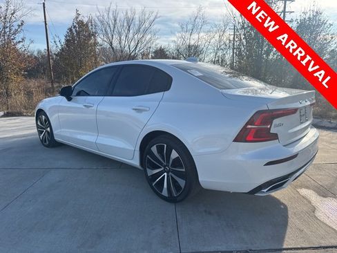 Used 2022 Volvo S60 B5 Inscription image 6