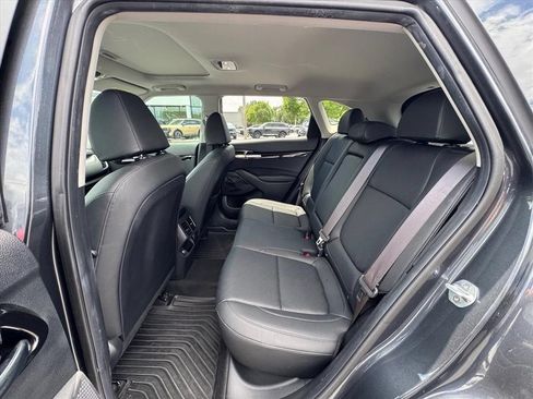 Certified 2021 Kia Seltos SX w/ SX Sunroof Package AWD/4WD image 11