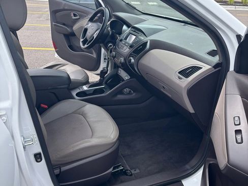 Used 2014 Hyundai Tucson SE FWD image 7