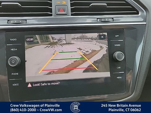 Certified 2022 Volkswagen Tiguan SE R-Line image 7