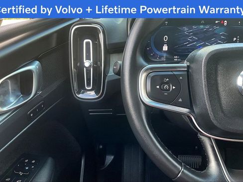 Certified 2025 Volvo XC40 B5 Core image 25