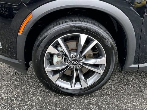 Certified 2025 INFINITI QX60 Luxe FWD image 11