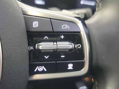 Used 2024 Kia Sorento SX Prestige image 28