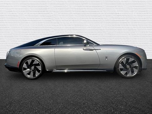 Used 2024 Rolls-Royce Spectre w/ Spectre Launch Package AWD/4WD image 8