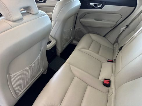 Certified 2024 Volvo XC60 T8 Core AWD/4WD image 11
