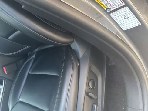 Used 2023 Ford Explorer XLT w/ Equipment Group 202A image 20