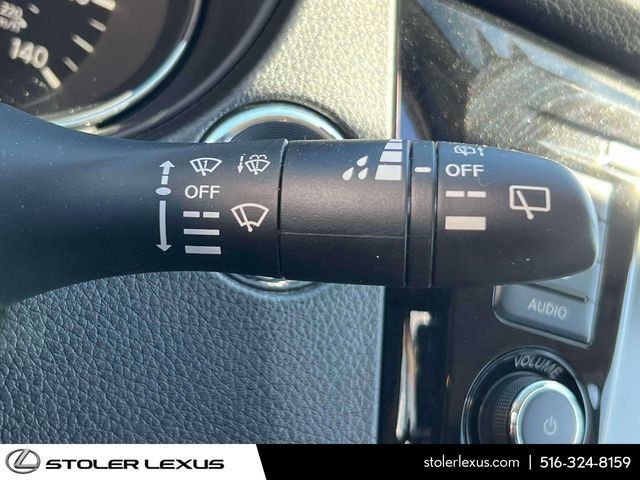 Used 2020 Nissan Rogue SV AWD/4WD image 28