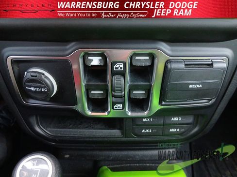 Used 2020 Jeep Gladiator Sport w/ Quick Order Package 23S AWD/4WD image 26