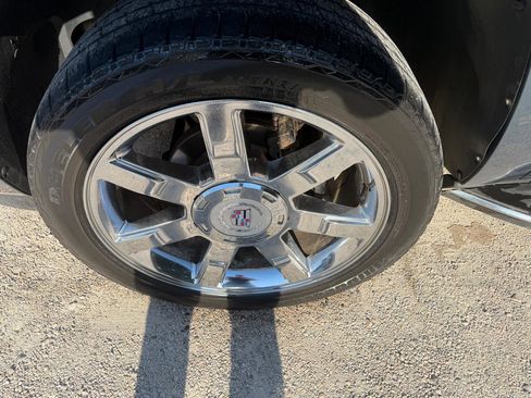 Used 2009 Cadillac Escalade AWD image 8