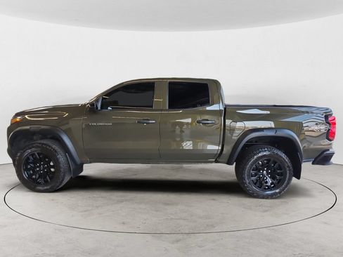 Certified 2024 Chevrolet Colorado Trail Boss w/ Technology Package AWD/4WD image 8