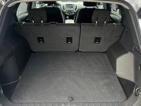Used 2020 Chevrolet Equinox LT image 15