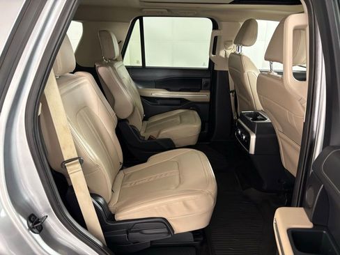 Used 2023 Ford Expedition Limited AWD/4WD image 47