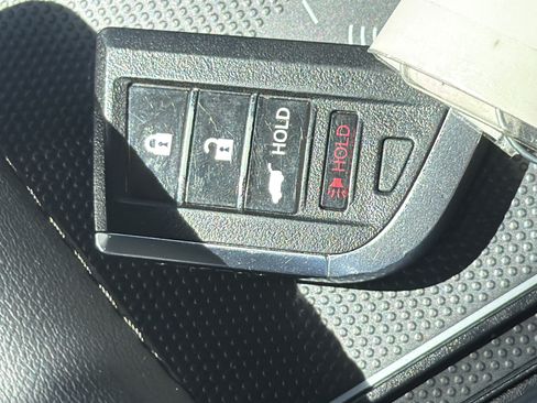 Certified 2024 Acura MDX w/ Technology Package FWD image 17