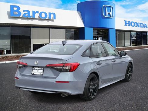 Used 2023 Honda Civic Sport image 5