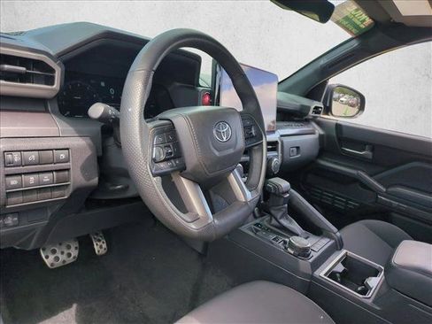 Certified 2025 Toyota Tacoma TRD Sport AWD/4WD image 10