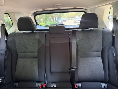 Used 2025 Nissan Rogue SV AWD/4WD image 37