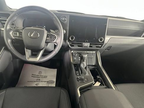 Used 2024 Lexus GX 550 w/ Accessory Package (2T) AWD/4WD image 22
