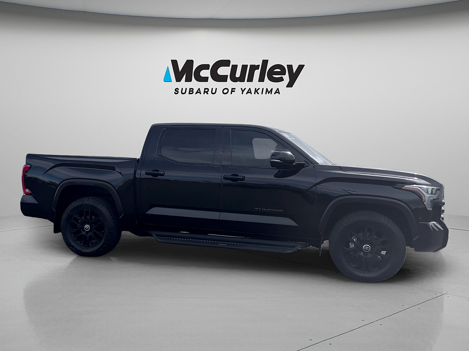 Used 2024 Toyota Tundra Limited AWD/4WD image 4