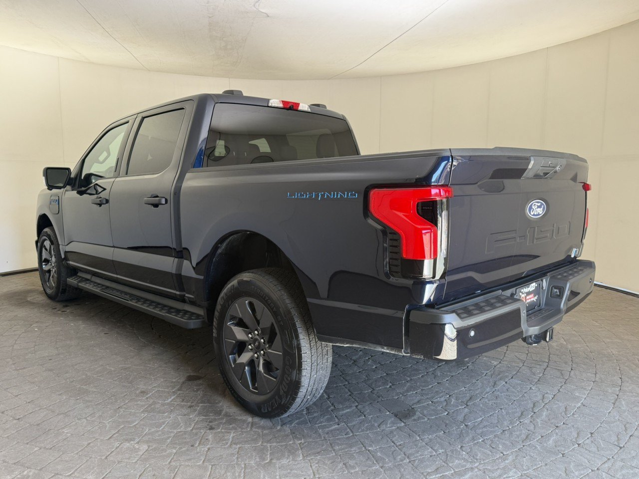 Used 2024 Ford F150 Lightning XLT AWD/4WD image 6