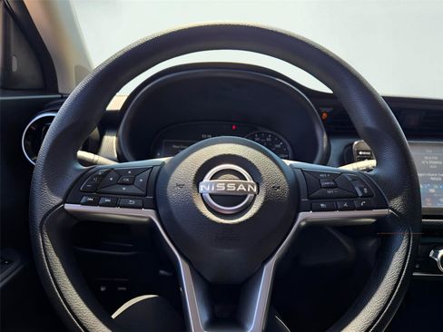 Used 2023 Nissan Kicks SV FWD image 27