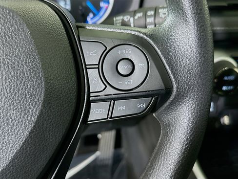 Used 2025 Toyota RAV4 Woodland Edition image 17