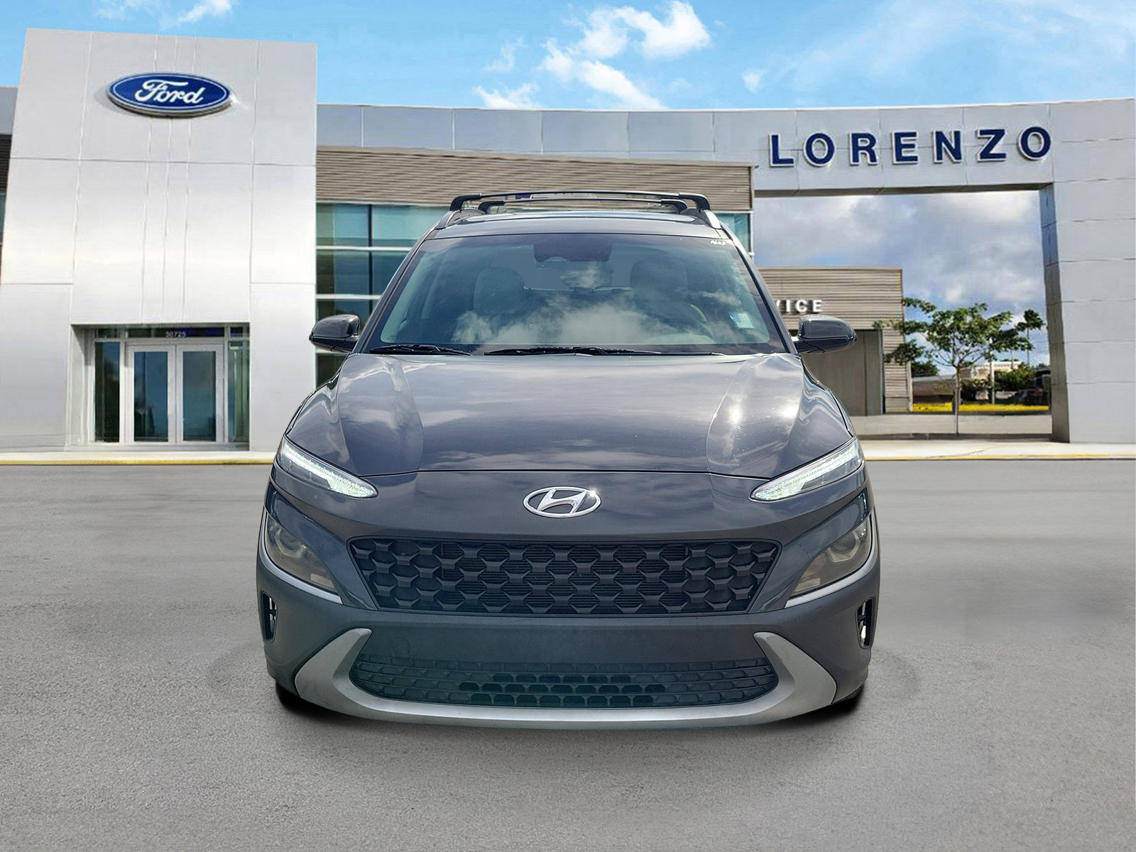 Used 2023 Hyundai Kona SEL FWD image 2