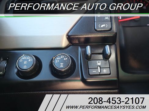 Used 2016 GMC Yukon XL Denali w/ Open Road Package AWD/4WD image 22